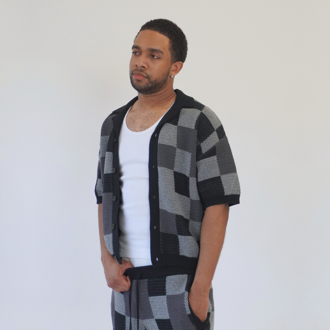 the crochet-knit checkered shorts - black - No Sauce