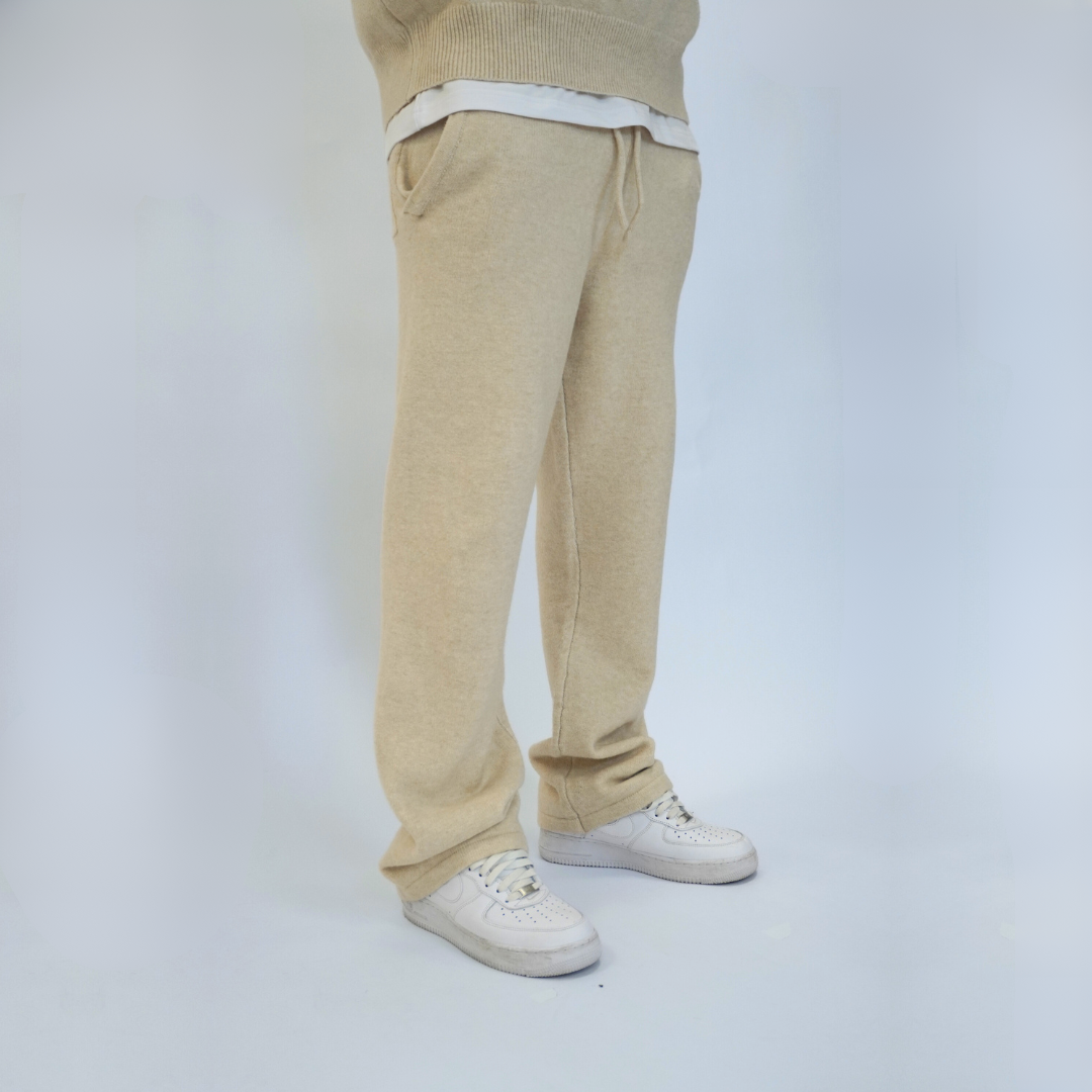 the soft-knit straight leg jogga' - creme No Sauce