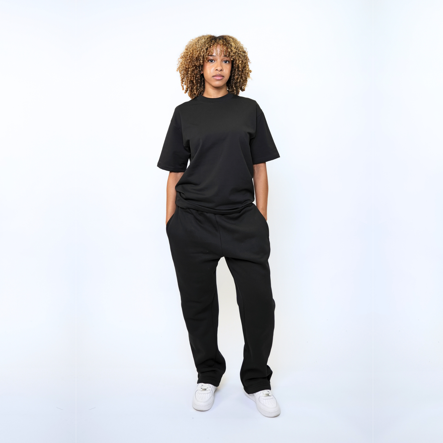 the perfect oversized tee - black no sauce