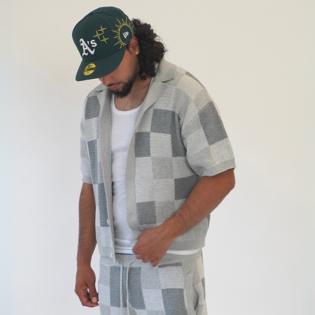 the crochet-knit checkered shirt - grey